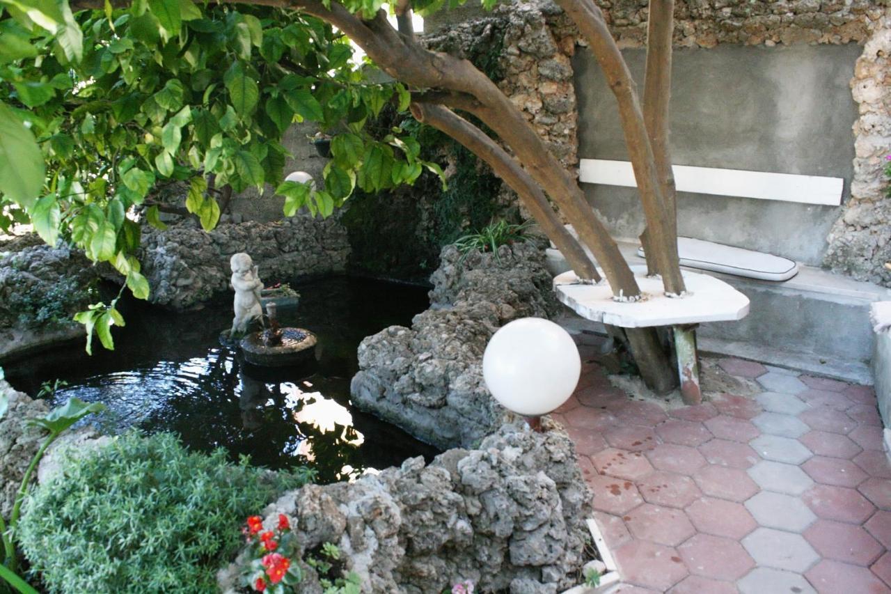 Gasthof And With Parking Space - 6767 Makarska