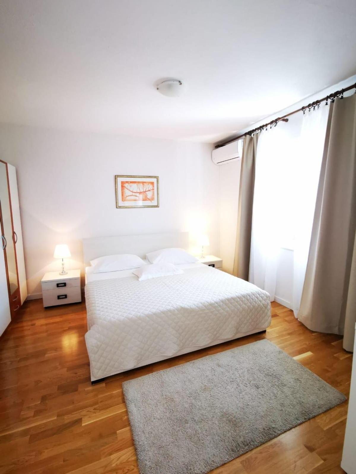 And With Parking Space - 6767 Gasthof 3*
