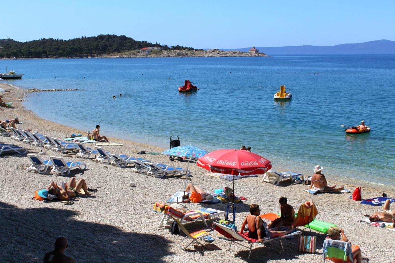 Pensjonat And With Parking Space - 6767 Makarska